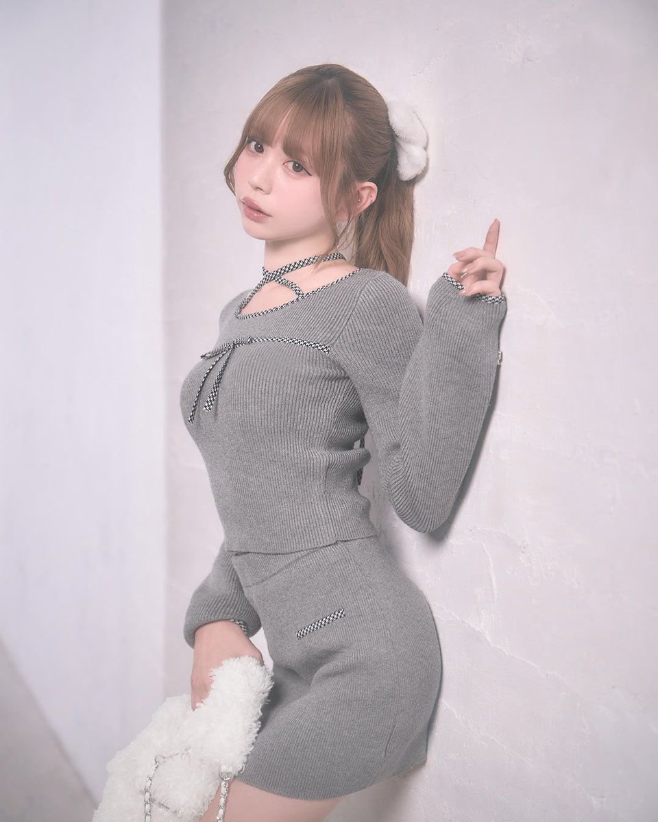 𝐍𝐄𝐖 𝐀𝐑𝐑𝐈𝐕𝐀𝐋 】 千鳥柄ラインが映える上品タイトな