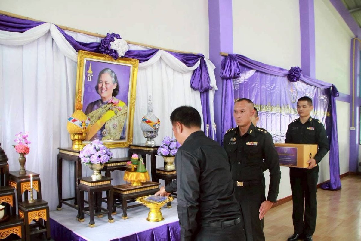 army2pr's tweet image. กองพันทหารราบที่ 2 กรมทหารราบที่ 13 จัดพิธีมอบเมล็ดพันธุ์พืชพระราชทาน และพันธุ์สัตว์ปีกพระราชทาน (เป็ดเทศกบินทร์บุรี) จำนวน 800 ตัว ให้กับ ส่วนราชการ, ประชาชนในพื้นที่จังหวัดอุดรธานี และคณะครูโรงเรียนในโครงการทหารพันธุ์ดี &quot;ชุมชนเบิกบาน อาหารปลอดภัย&quot;