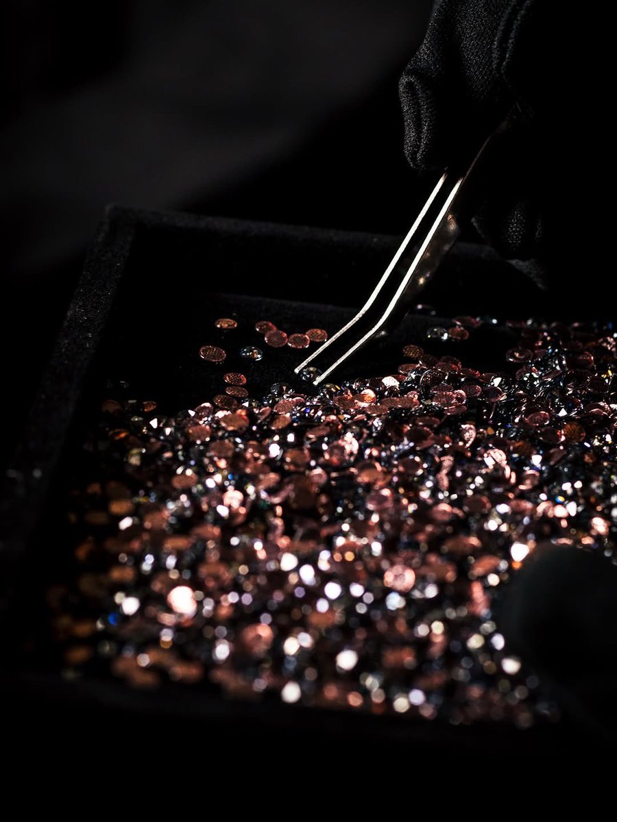 ดีเทลแบบสุดๆ มองกี่ครั้งก็ภูมิใจ 🇹🇭

cr. unkuniya

#LISA <a href="/wearelloud/">LLOUD</a>