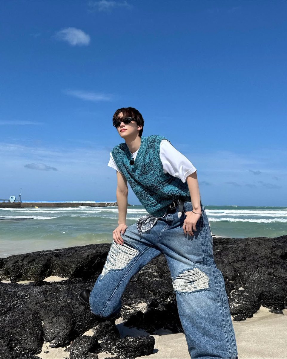 Liitjh's tweet image. هههههههههههههههه تذكرت تقليد جيهون