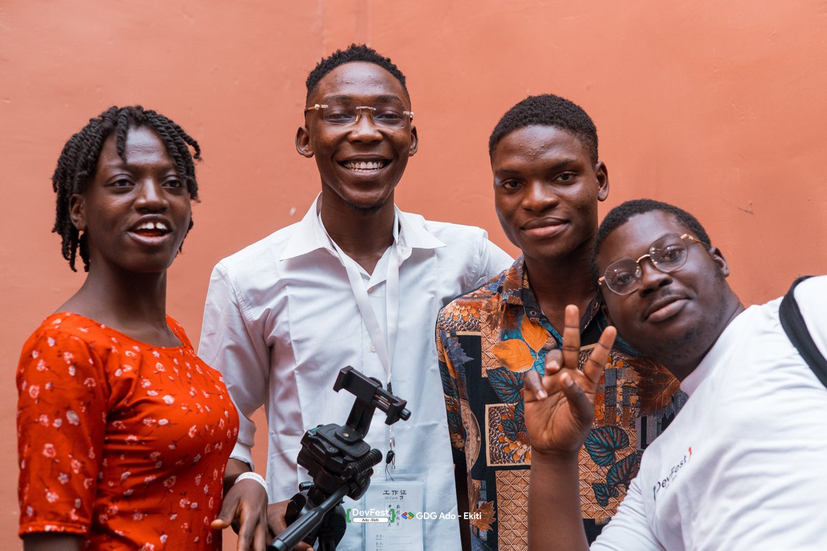 Big_Badejoko's tweet image. Moment filled with good memories...

GM World!💜

#DevFestAdoEkiti2025 
#DevFest2025 
#DevFestAdoEkiti 
#gdgadoekiti 
#hellogemini