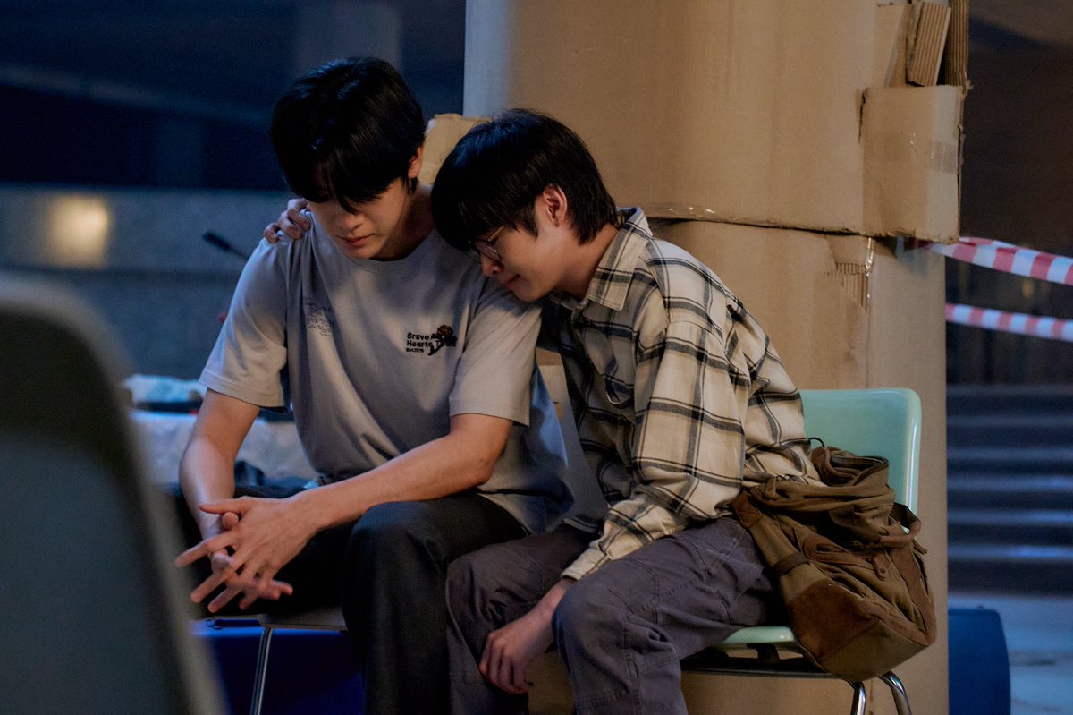 บอกให้ซื้อแค่ข้าวเหนียว เอาหมูปิ้งมาด้วยทำไมแล้วสิ้นเดือนจะกินอะไรละเพื่อน #ZomvivorSeries