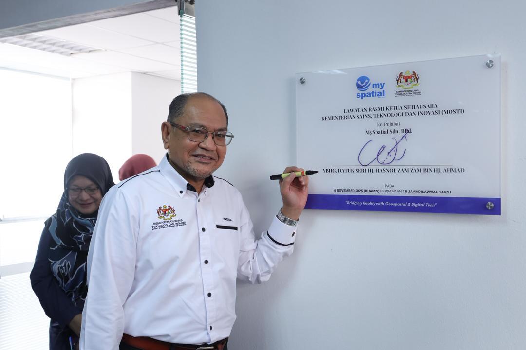 officialmosti's tweet image. 𝐋𝐀𝐖𝐀𝐓𝐀𝐍 𝐓𝐔𝐑𝐔𝐍 𝐏𝐀𝐃𝐀𝐍𝐆 𝐊𝐒𝐔 𝐌𝐎𝐒𝐓𝐈 𝐊𝐄 𝐔𝐏𝐌-𝐌𝐓𝐃𝐂 𝐓𝐄𝐂𝐇𝐍𝐎𝐋𝐎𝐆𝐘 𝐂𝐄𝐍𝐓𝐑𝐄

facebook.com/share/p/17iTr6…