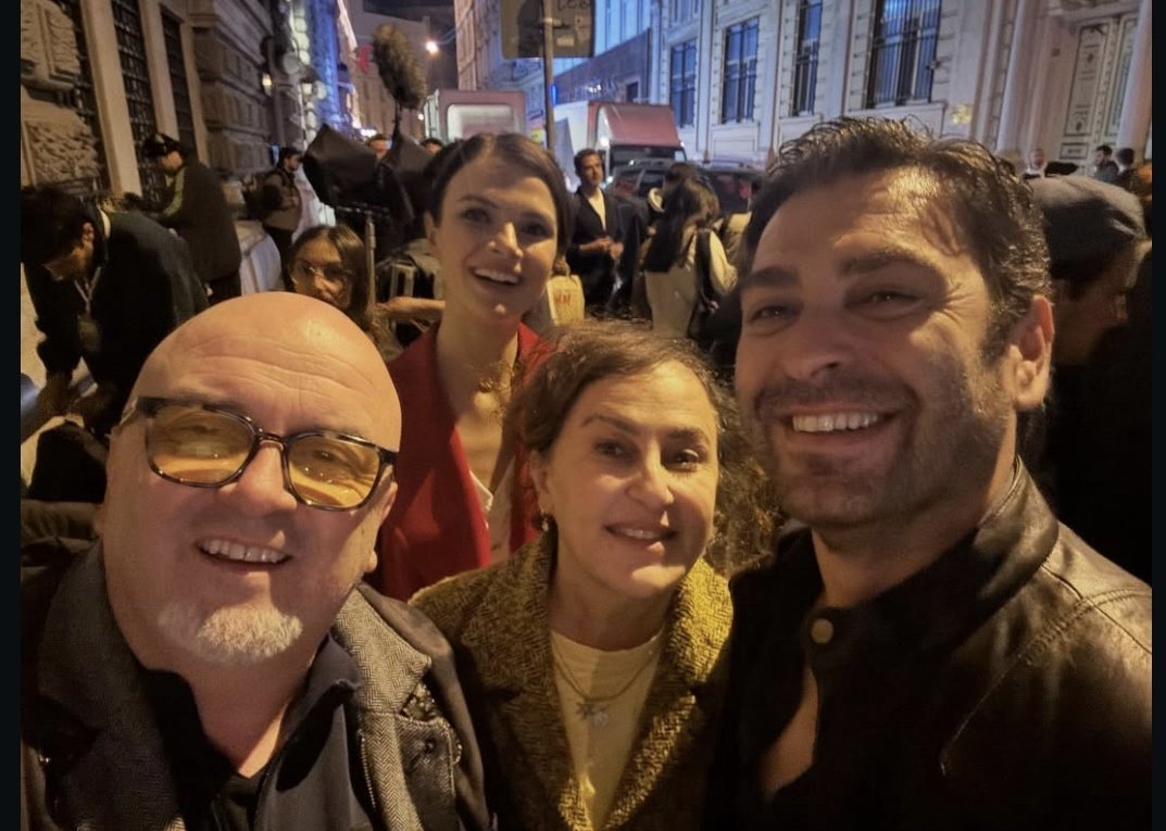 الفيلم نجح قبل العرض 🩵🤍👑
#DurSel 
#SinemÜnsal 
#OzanAkbaba