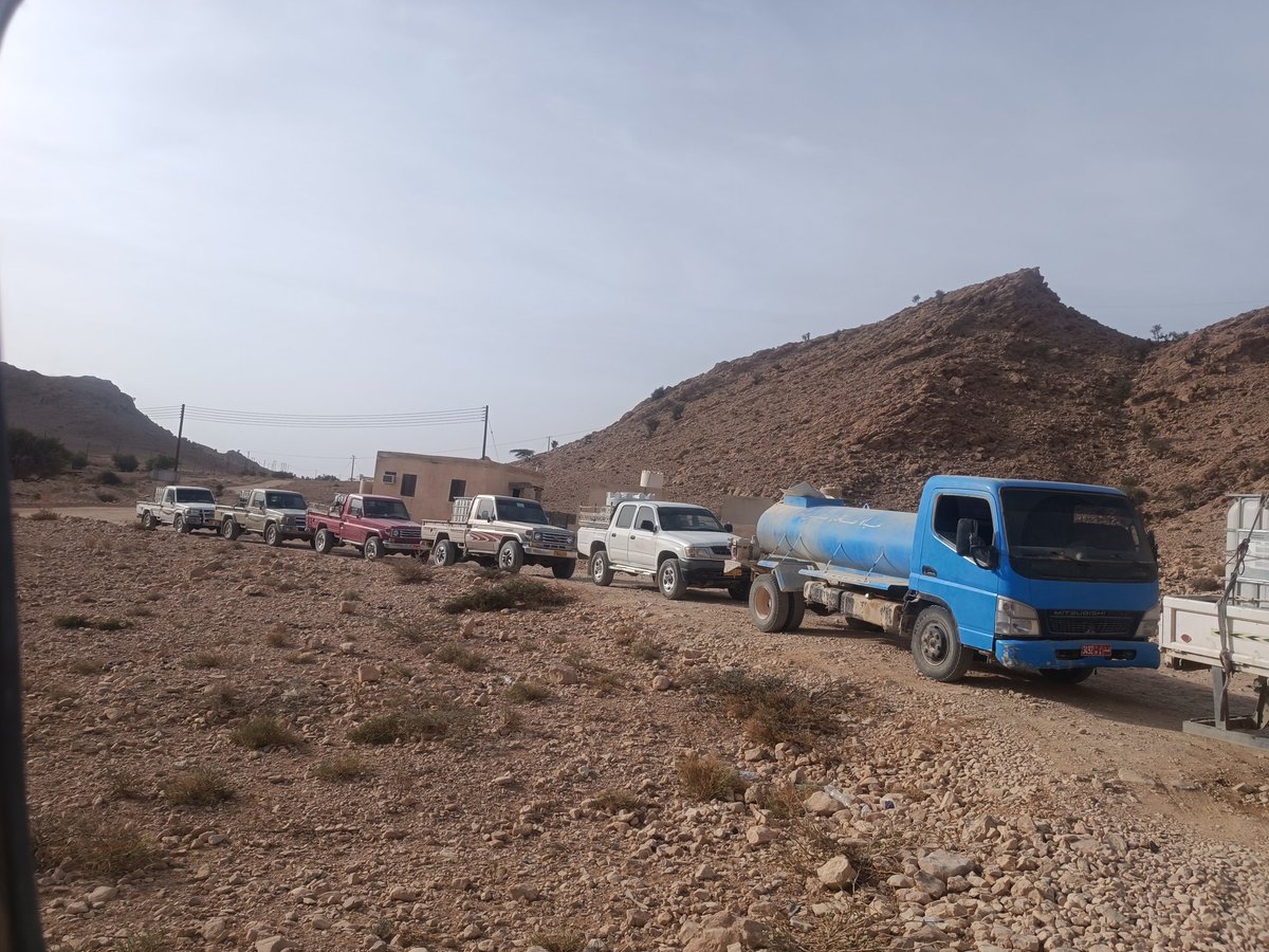 مضخة بئر خب الخيس في #جبل_مقطع_ولاية_دماء_والطائيين تقدم الأهالي بمطالبات لحفر آبار أخرى أو توصيل المياه أو إنشاء سدود تخزينيه ولكن لا زال الوضع كما هو!
هل يعقل هذا التأخير ؟
عليه نرجو التجاوب والنظر في الموضوع بعين الاعتبار
<a href="/NWScare_Oman/">نماء لخدمات المياه</a> 
<a href="/Oman_GC/">التواصل الحكومي</a> <a href="/SN_Governor/">محافظة شمال الشرقية - سلطنة عُمان</a> 
<a href="/northshrmrmwr/">‏بلدية شمال الشرقية - سلطنة عُمان</a>