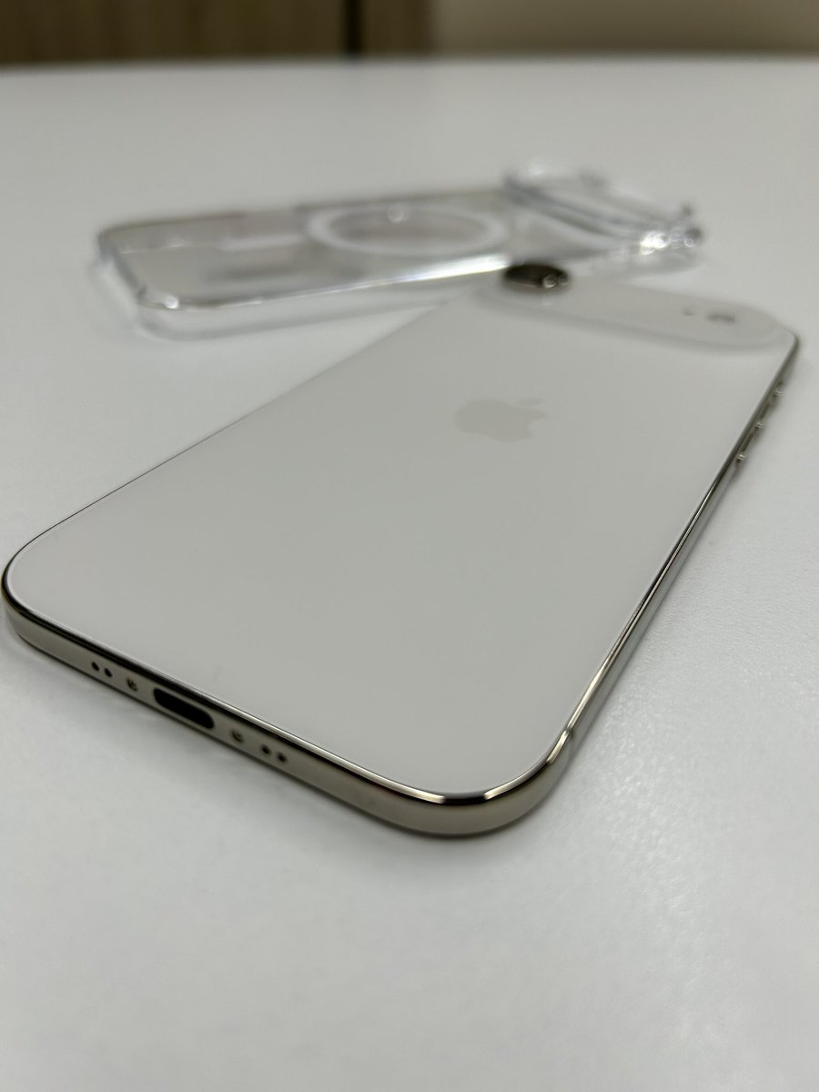 Konstantin Milenin  (@mi_konstantin) / Posts / X, image size:900x1200