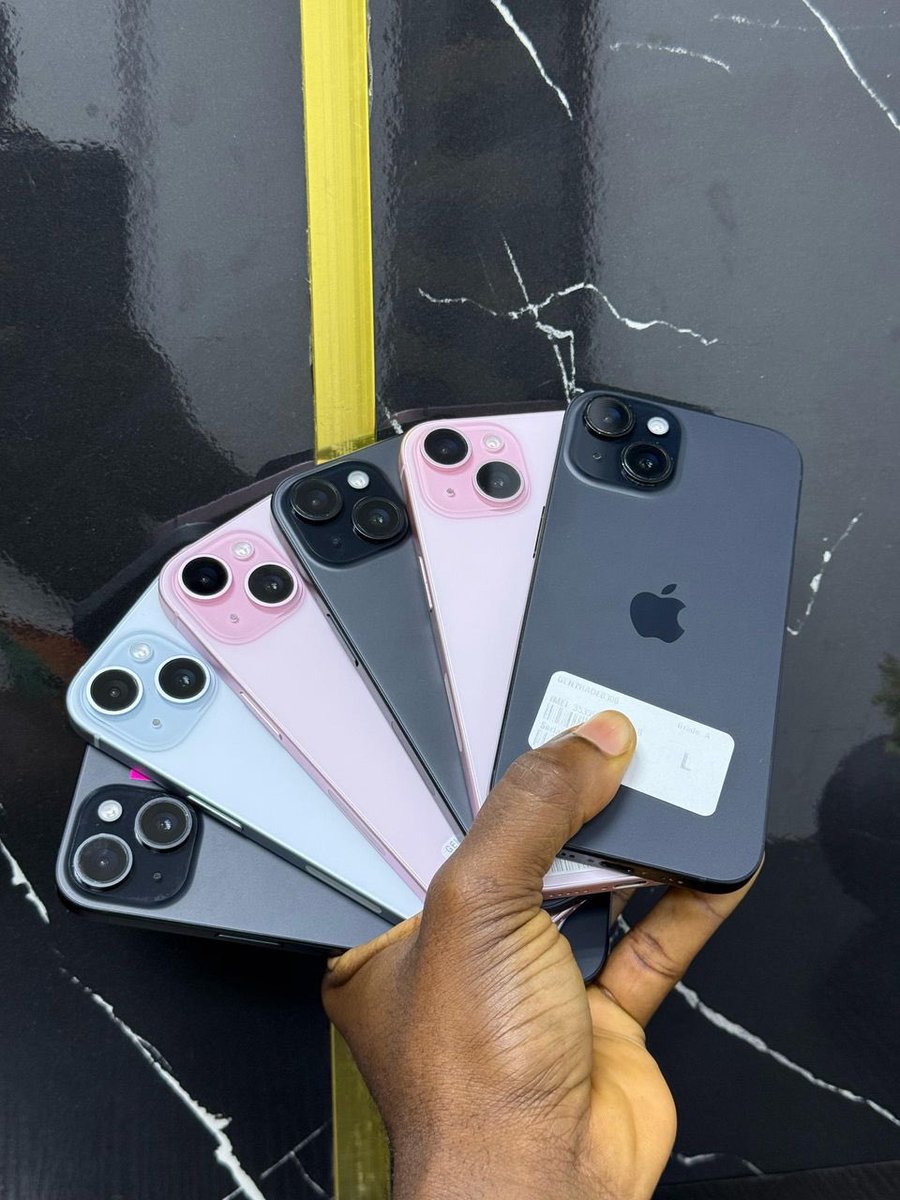 darlytheman's tweet image. iPhone 15 uk used

128gb esim 750k 

256gb Physical and esim 900k

Computer village ikeja