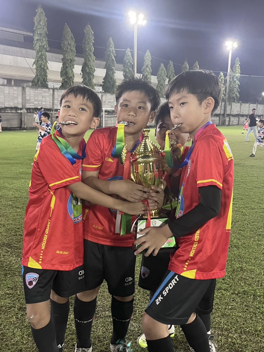 schoolsd's tweet image. ⚽️รองอันดับ 1 ฟุตบอล JT YOUNG TALENT 2025

sd.ac.th/main2/?p=32681