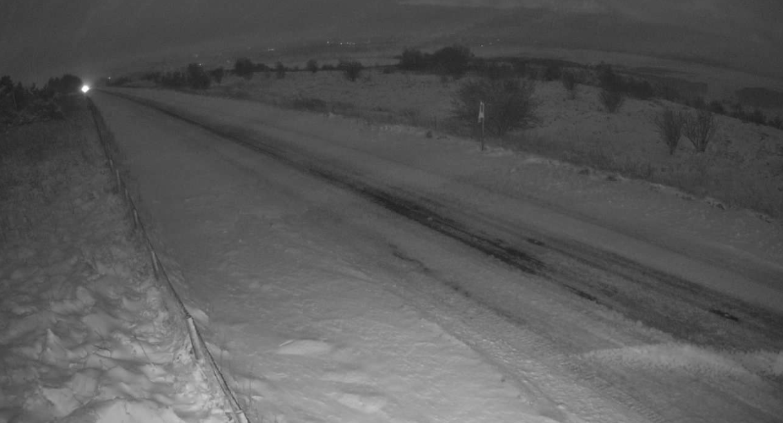 northyorksc's tweet image. Heavy snow is impacting areas in the east of North Yorkshire, particularly the moors and coast.

Our gritting crews have been out overnight and are continuing to treat the priority roads today. 

Please consider whether any journey is necessary and, if you are travelling, take…