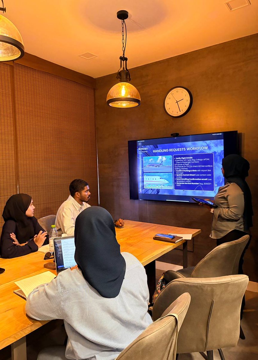 skytoursmv's tweet image. OCC annual refresher wrapped! Conducted by our Lead supervisor, Raya. We’ve sharpened procedures, boosted team synergy, and leveled up for the season. 💪🏽
#skytoursteam #bizavworks #nbaayopro