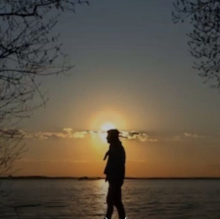 Nareshkaswan63's tweet image. ये आते जाते ख्याल 
सच में ही है बहौत बवाल 
छेड़ जाते हैं अनगिनत यादों को ,
और करते हैं फिर अनगिनत सवाल...!!
❤️✍️✍️