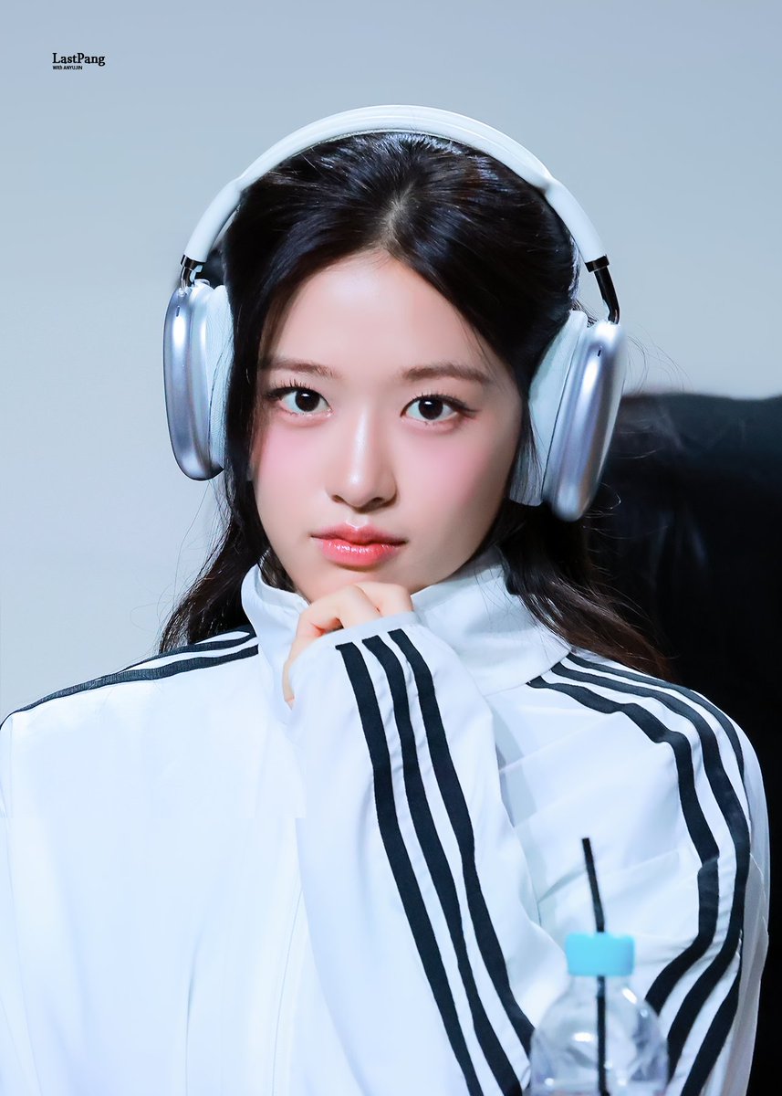 20251116 (3) 
#아이브 #IVE #안유진 #AnYujin #유진 #Yujin