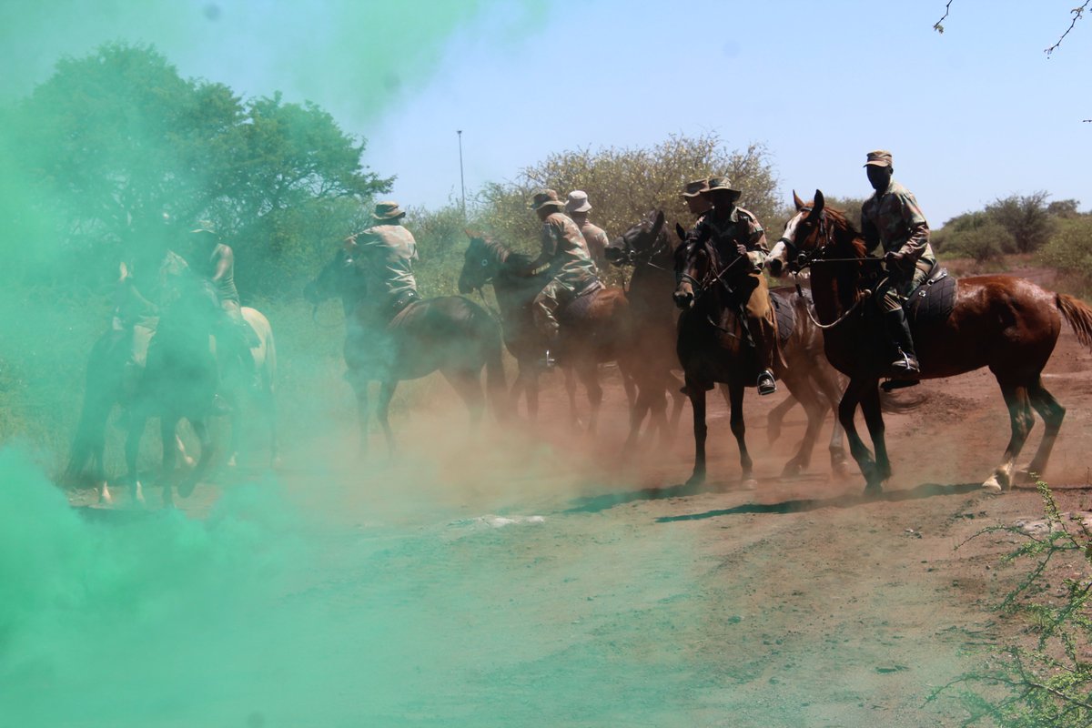 SANDF_ZA's tweet image. #SAArmy Article || Exercise VUKUHLOME IV || Combat Sound and Smoke Socialization with Horses and Dogs.

facebook.com/share/p/1H4Can…

#SANDF
#PrideOfLions
#EXCONVUKUHLOME_IV
#ExerciseVUKUHLOME_IV