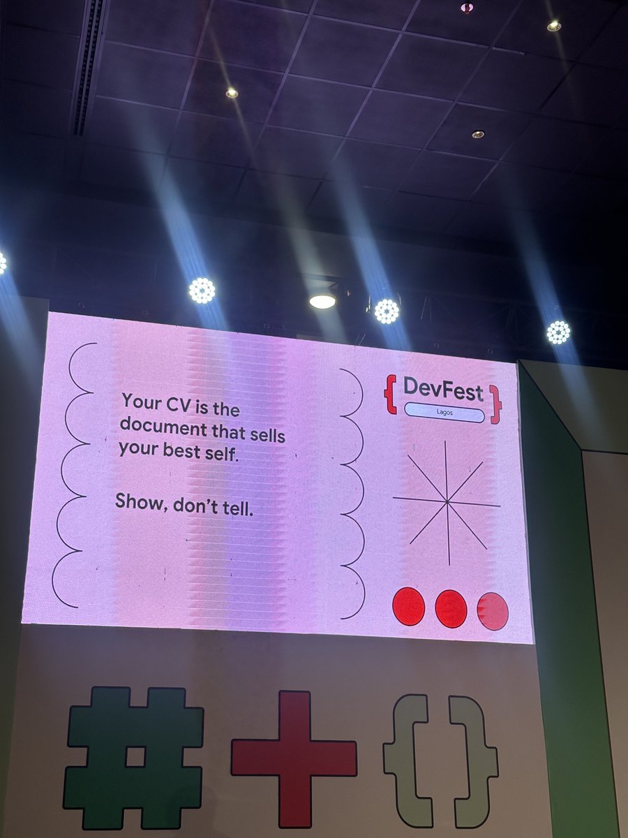 richsongocrazy's tweet image. Random.