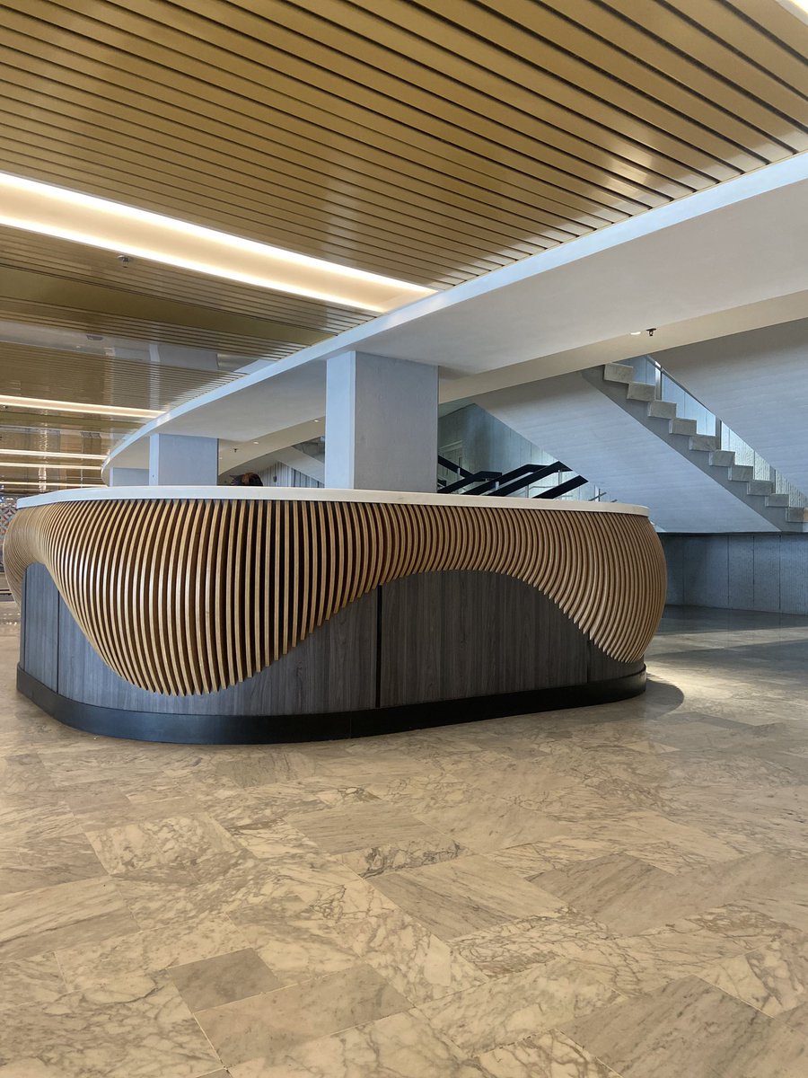 richsongocrazy's tweet image. Random.