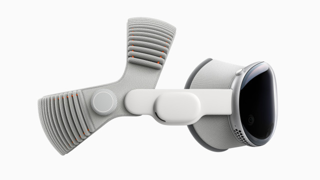 dsgnprctc's tweet image. SearchSystem™: Apple / Apple Vision Pro / Dual Knit Band / Strap / 2025  [ift.tt/9HPBpWc]