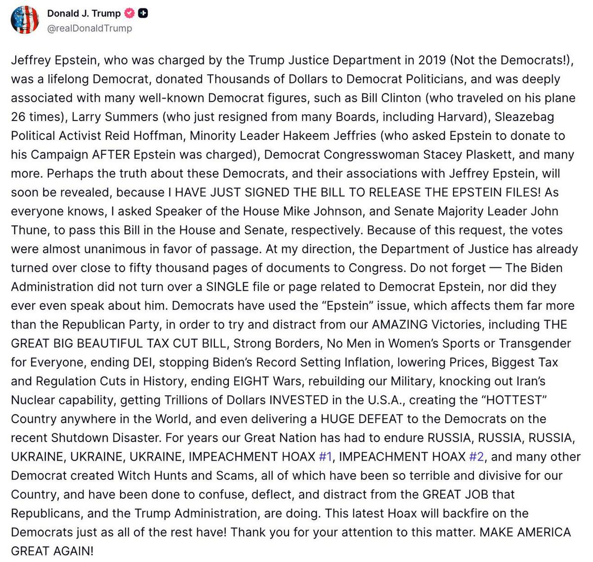 rebew_lexa's tweet image. Trump unterzeichnet den Epstein Files Transparency Act – und haut richtig rein:

„Alle haben monatelang gejammert: ‚Trump wird die Epstein-Akten blockieren! Der will doch selbst was vertuschen!‘
Heute habe ich genau DAS Gesetz unterschrieben, das die KOMPLETT UNGESCHWÄRZTE…