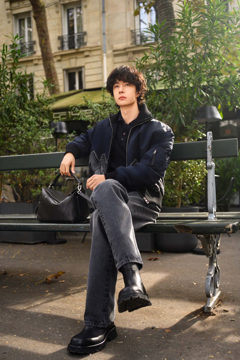 YoukuOfficial's tweet image. #WangYiBo Just another chill day~ 

#王一博 

#YOUKU #优酷