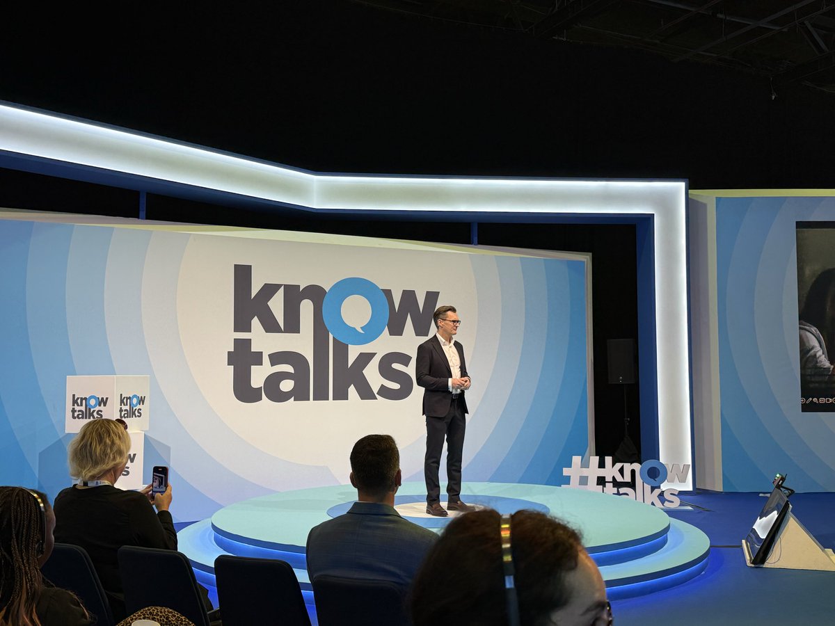 knowledge4All1's tweet image. Sleep, focus, and recovery aren’t luxuries😞, they are strategy.
Dr. James Hewitt showed how a smartphone in another room boosts cognition, how multitasking cuts productivity by 40%, and how sleep debt weakens leadership.
High performance starts the night before.
#Knowtalks…