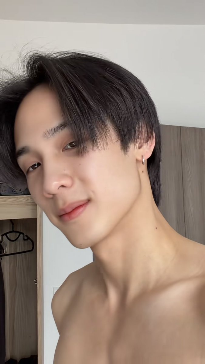 nowniinoey's tweet image. คือไงอะตี๋ ไม่อยากมีแม่แล้วดิ่ ㅠㅠ
( แต่เอาอีกนะ ชอบ )

⭐️ : #javabh – @javabh28