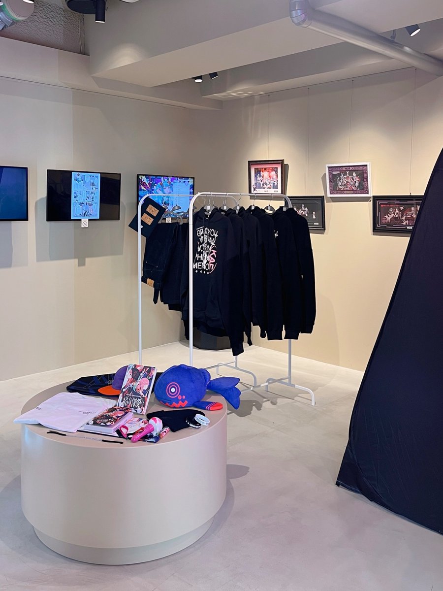 imaginary_base's tweet image. ▽ #IMAGINARY_BASE INFO ▽
#VWP現象4 #花譜5thワンマン 事前通販商品の試着コーナーが登場中💎

📅設置期間
2025年11月20日(木)～11月29日(土)

・V.W.P BLACK DENIM PANTS
・反転パーカー
・「宿声／深愛」キービジュアルTシャツ

などのサンプルを実際に着てお試し頂けます。…