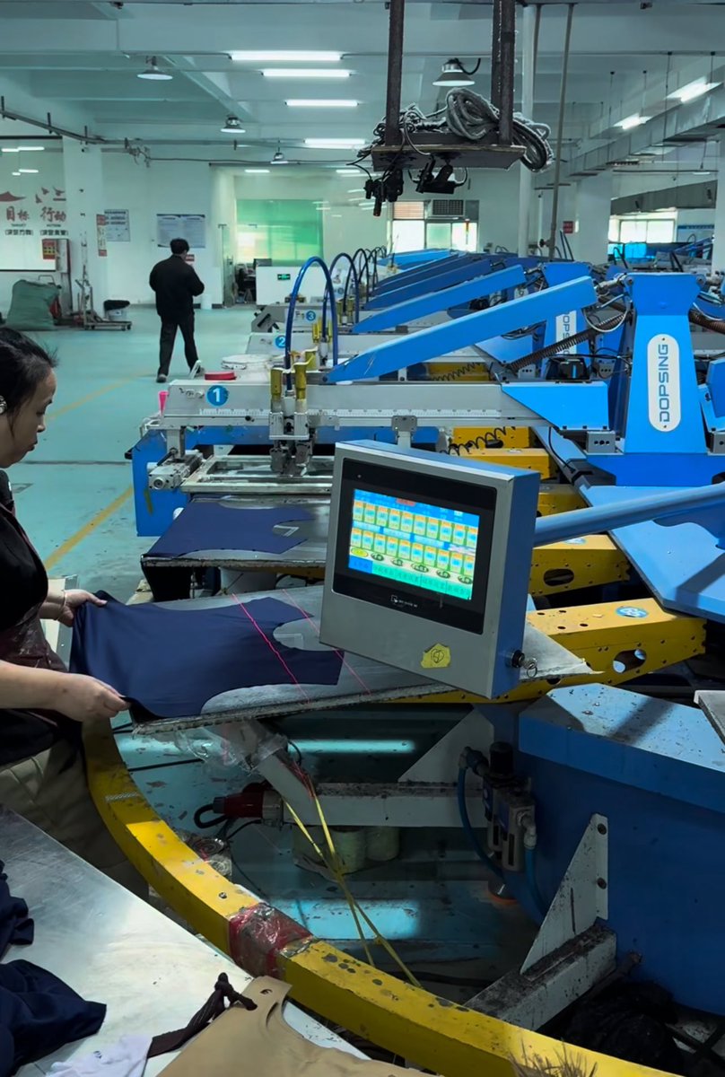 ggpnp's tweet image. เหตุผลที่เราต่างกัน

เธอกำลังโต                            ส่วนพี่กำลังแก่

คนนึงกำลังจะเรียนจบ 
ส่วนอีกคนเริ่มหาความมั่นคงในชีวิต

🥹🥹🥹

#poohpavel