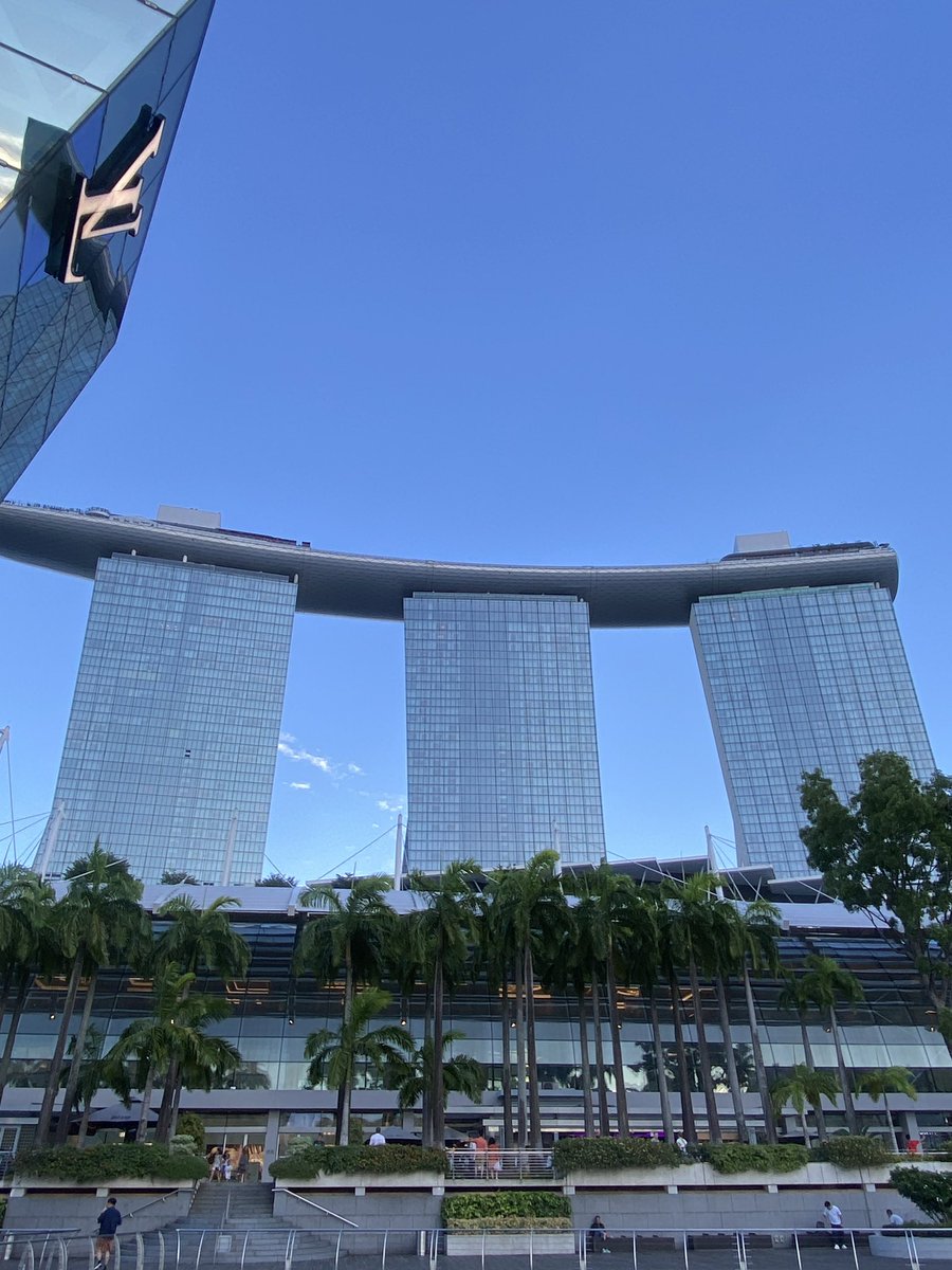 sevenzmjp's tweet image. #ADC 人口7億人で平均年齢30歳の超成長市場ASEANにて🇸🇬
リアル事業やリアル不動産を共に仕掛けていくDAOコミュニティADC！
興味がある人ぜひ🙋‍♂️🔥
discord.gg/EF6z9KVme?even…