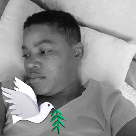 PLEASE SHARE🙏 | <a href="/PoliceZimbabwe/">Zimbabwe Republic Police</a> is appealing for information on the whereabouts of Venia Dumba, who is wanted in connection with a murd€r case in which he kill€d his girlfriend following a heated argument. The murd€r occurred at Moses Nyoni Homestead, Munhundangwa Village.