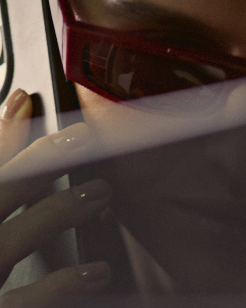 The future of arrival.

#RangeRover