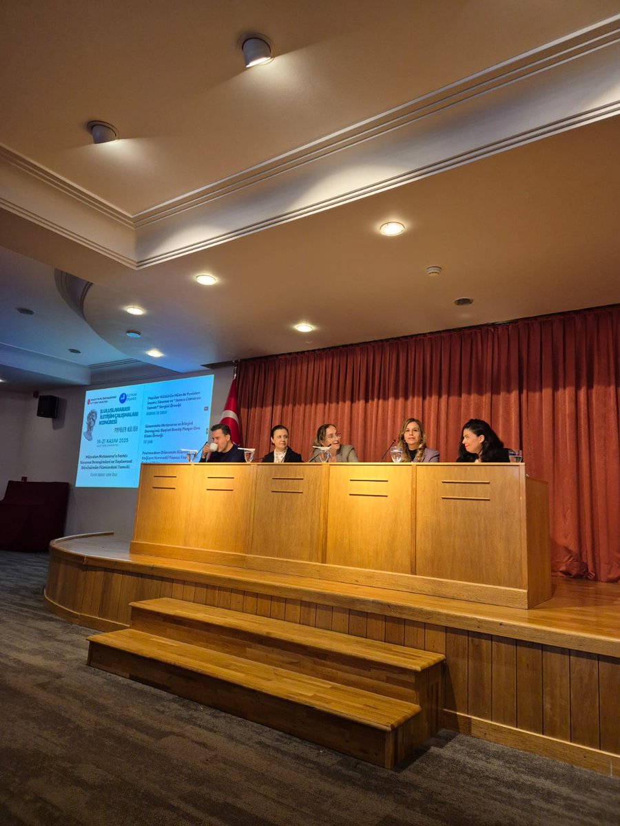 ICSC 2. gün başladı!

Müzeden Metaverse’e Farklı Sinema Deneyimleri ve Toplumsal Dönüşümün Filmlerdeki Temsili