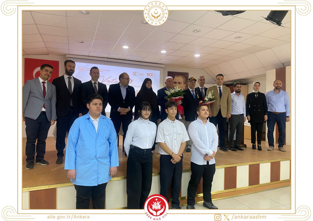 Ankaraashm's tweet photo. “Vatan ve Kahramanlık Buluşmaları” programı kapsamında Keçiören Sosyal Hizmet Merkezi koordinasyonunda şehidimizin kıymetli ailesi ve gazimiz Şehit Mehmet KARAKAŞOĞLU Mesleki ve Teknik Anadolu Lisesi öğrencileriyle bir araya geldi.

#Minnettarız🇹🇷
@tcailesosyal 
@ashb_sehitgazi https://t.co/03jQYOtqFn