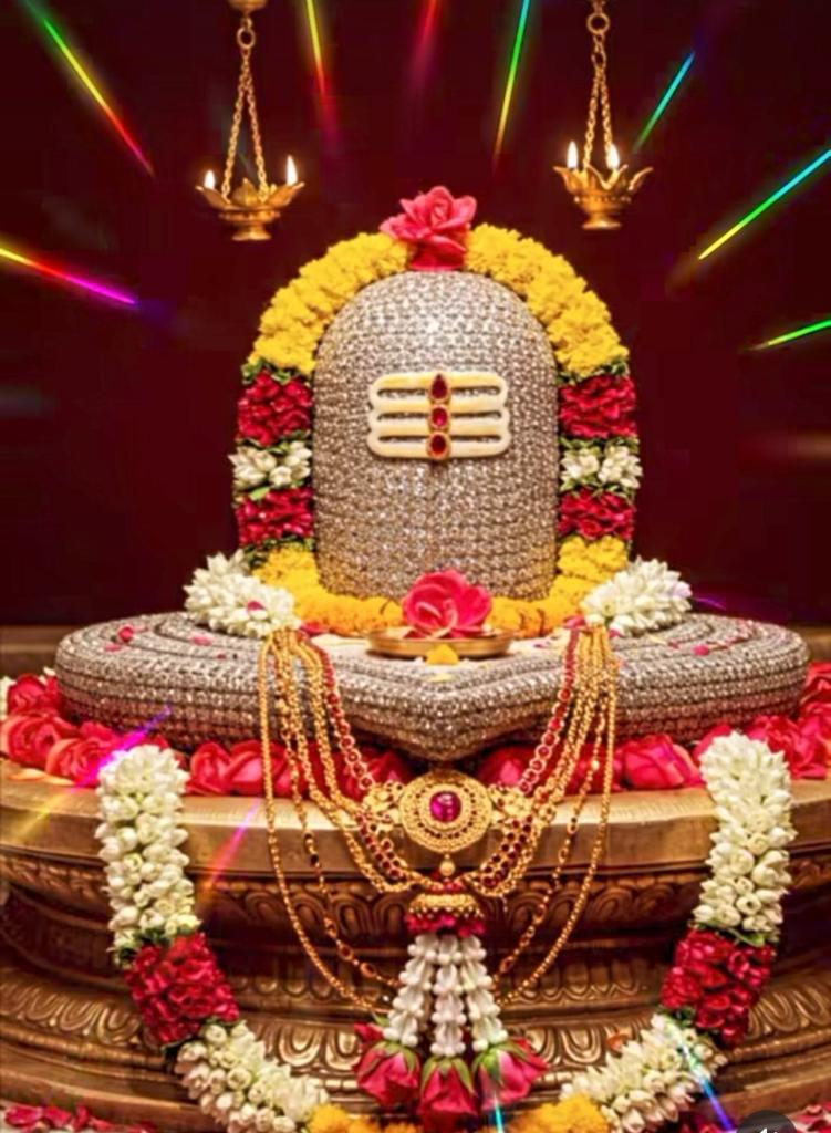 Hindu_Ram_Ram_'s tweet image. “हर हर महादेव! जहाँ भक्ति है, वहाँ भय नहीं… जहाँ भोलेनाथ हैं, वहाँ असंभव कुछ भी नहीं।”🌸🙏❣️