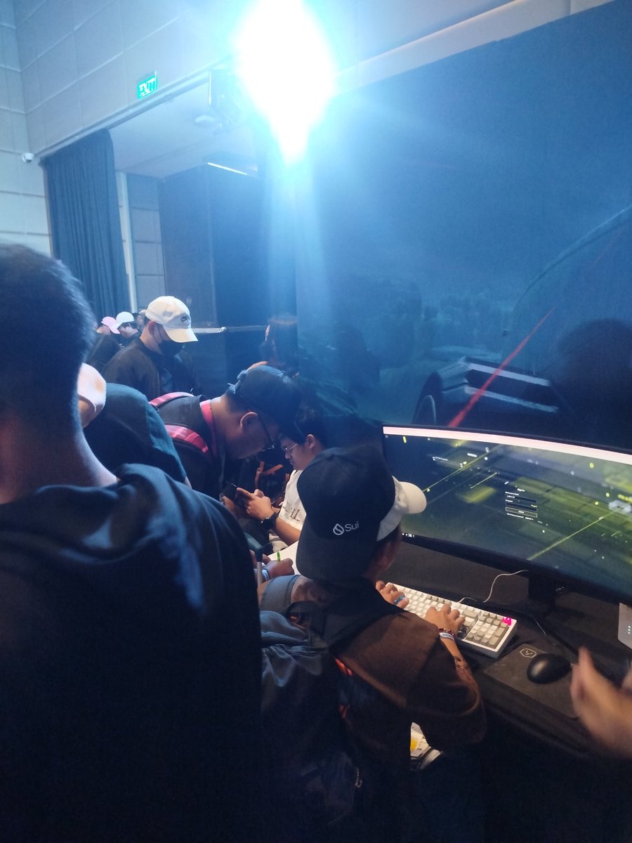Dnlbbr's tweet photo. #playparallel https://t.co/6WaqbDt6gC
