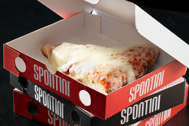 pewpiece's tweet image. Eiichiro Oda comment this week :

"My absolute favorite pizza place, Spontini, finally became available for delivery. I got so excited that I ended up eating too much."