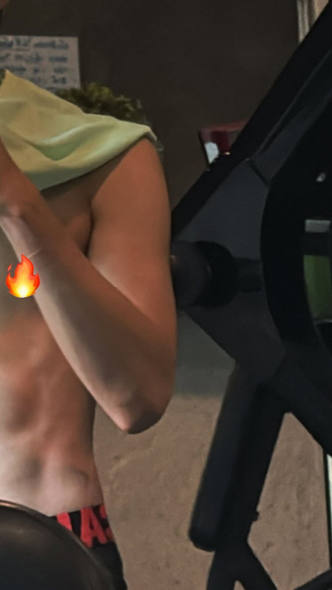 [TUMCIAL INSTAGRAM STORY] 
🗓️20/11/25
🔗instagram.com/stories/tumcia… 

💪🏻🔥

#ออฟจุมพล 
#OffJumpol