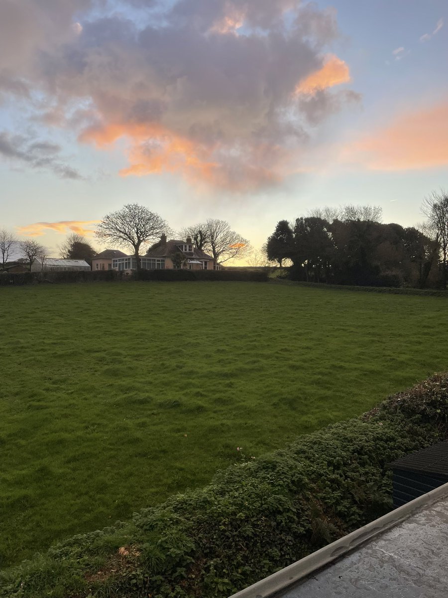 Morning everyone, looking pretty clear out there, have a great day whatever your doing.  #chog