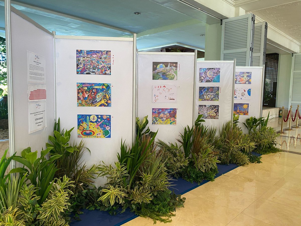 spaceedu_info's tweet image. The APRSAF #PosterContest is an international event where children’s artworks are displayed both onsite and online.
At the #APRSAF31 annual meeting in Cebu🇵🇭, many participants enjoyed viewing the creative posters by children across the Asia-Pacific region.🌏🎨