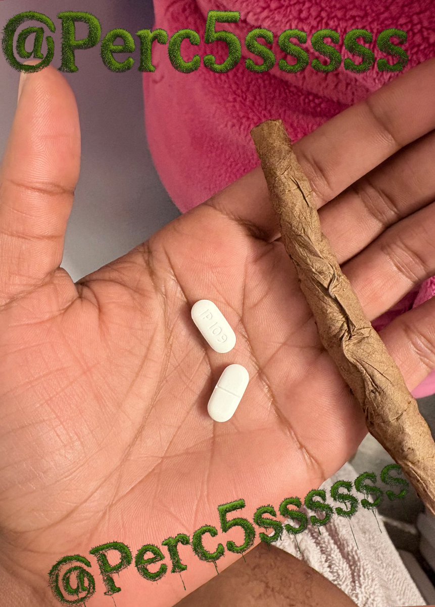 Perc5ssssss's tweet image. I be taking all dese pills to easy up my pain now, lost too many niggas at a early age &amp;amp; I hate crying. Call a nigga snitch in a public place, feel like a hate crime ... 🅿️🖐🏽&apos;luv
#Percs