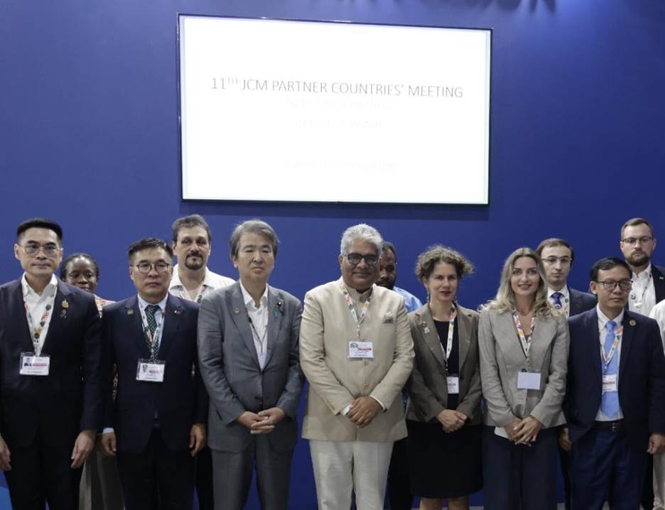 PIBImphal's tweet image. India calls Joint Crediting Mechanism a key tool for Equitable, Scalable Global Climate Action at CoP30 in Belém, Brazil

More :pib.gov.in/PressReleasePa…