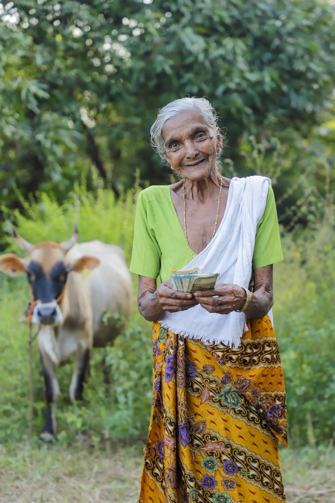 pinarayivijayan's tweet photo. Social welfare pension distribution begins today. With the one-month arrear included, ₹3,600 is reaching every beneficiary. The #Kerala Model is the simple, powerful act of keeping promises to the most vulnerable. It is this commitment that raised the pension from ₹600 to ₹1,600 during the tenure of the previous LDF Government, and now guarantees a historic monthly payment of ₹2,000 for over 62 lakh people without fail. We remain steadfast in upholding every citizen’s right to live with dignity.