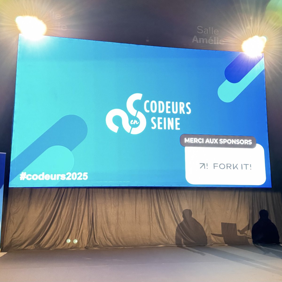 YoannFleuryDev's tweet image. C’est parti pour @codeursenseine #codeurs2025 ! Trop content de participer à nouveau. Déjà 11 ans pour moi. 👴