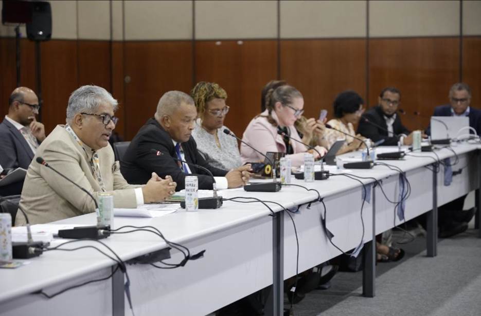 PIBImphal's tweet image. India calls for United Global Action on Energy Security for SIDS at the ISA Leadership Session, held on the sidelines of CoP30 in Belém, Brazil

More :pib.gov.in/PressReleasePa…