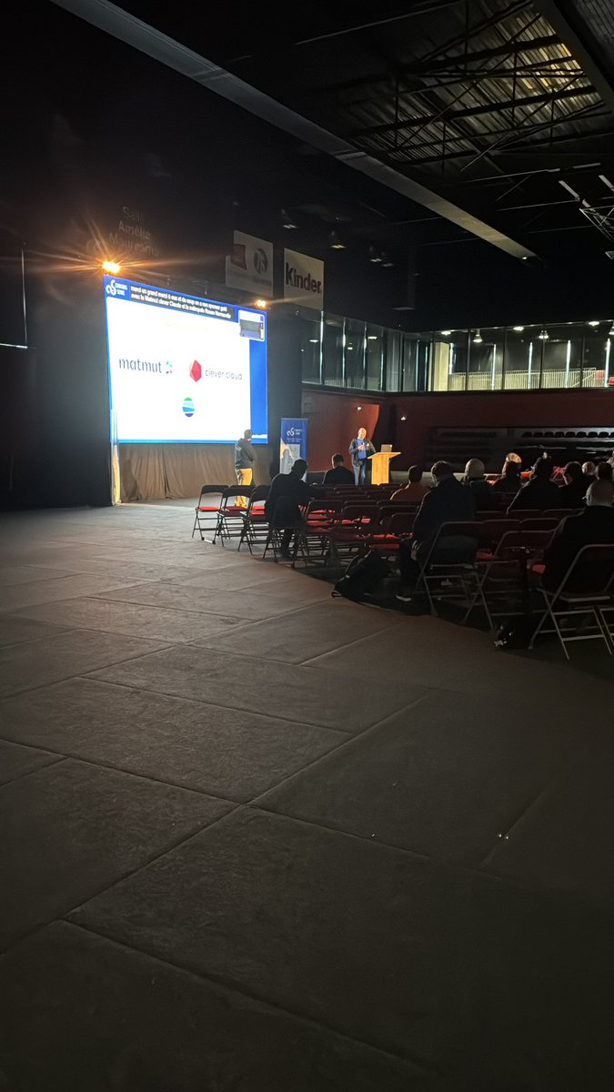 codeursenseine's tweet image. Codeurs en Seine 2025 c’est parti ! 🚀
Petit mot du président avant de lancer la Keynote d’entrée ! #Codeurs2025