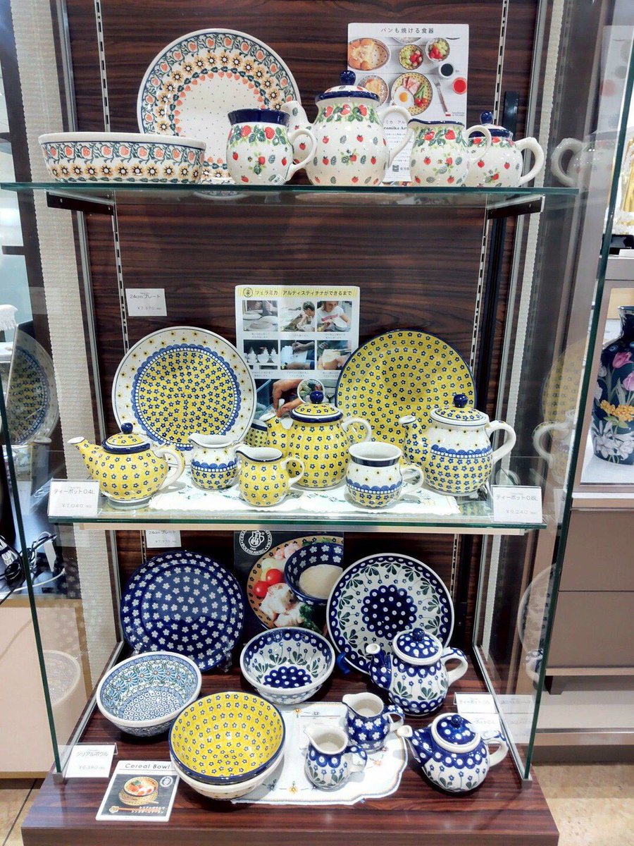 日本橋三越本館5階イベント開催中】 クリスマスに使用するとテーブル上