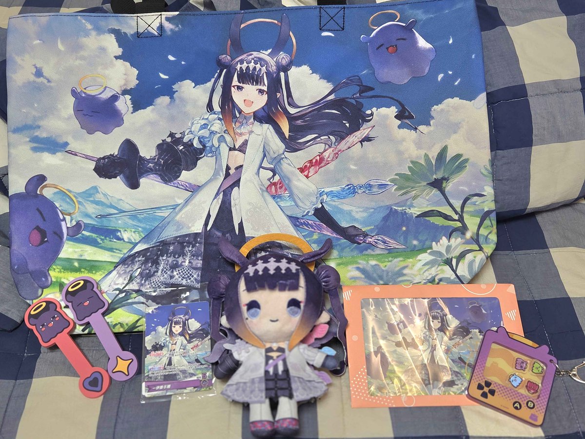 CookieBakeByIna's tweet image. #TAKOTIME
이나 2025 생일 기념 굿즈가 오늘 왔어요!
이나 인형들이 더 늘어나서 너무 행복해요..

I got the Ina 2025 birthday merch today!
I&apos;m so happy to have even more Ina plushies now..