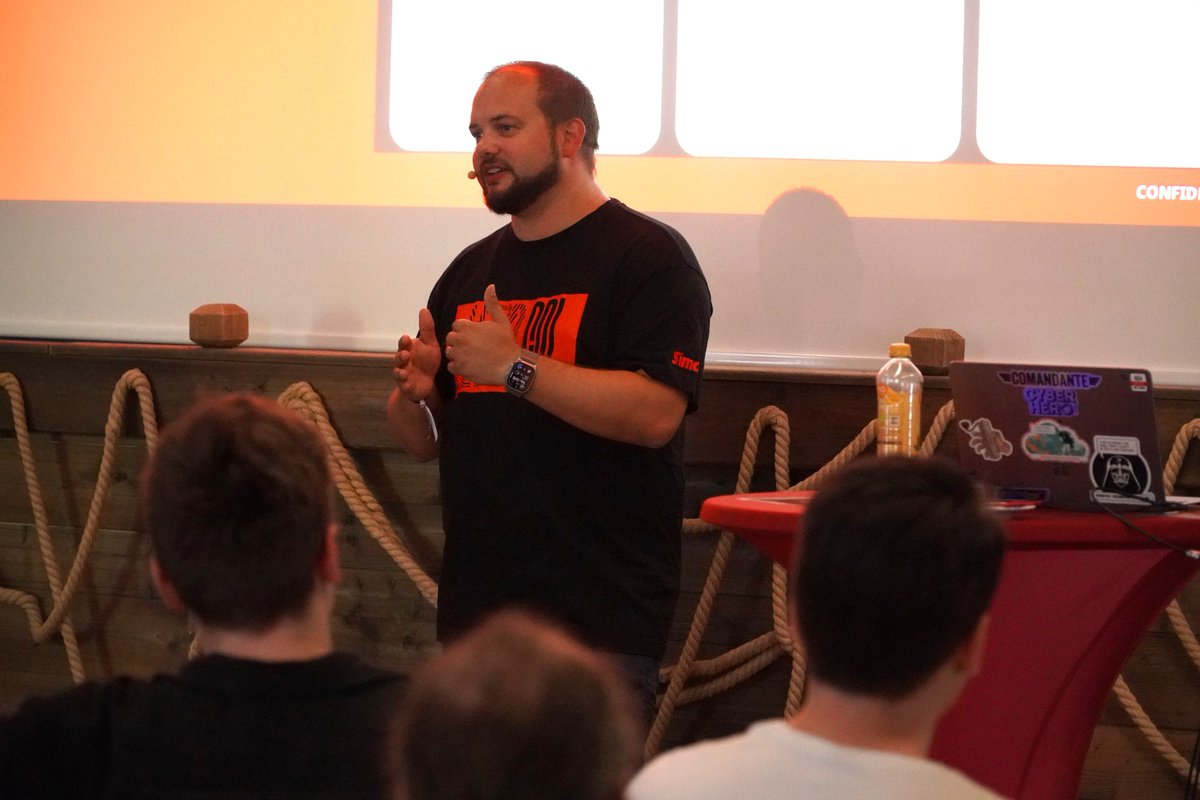 Cloudlandorg's tweet image. Du hast vergessen, deinen Beitrag für die #CloudLand2026 einzureichen! 😲

Schick uns bis Ende nächster Woche (28. November) deinen Abstract über unser Formular und werde Teil des Line-ups des #CloudNative Festivals im Heide Park Soltau 🎢

Alle Infos ➡️ scomp.ly/O5r9GZz