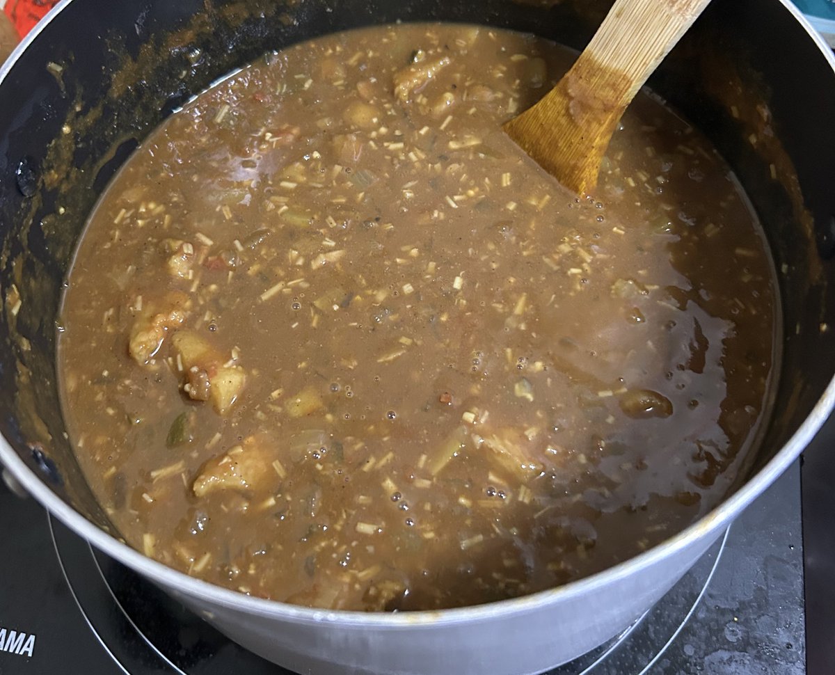 imuziokyutaka's tweet image. ２０日だよ
無水カレーをつくるよ

←これが、こうなる→

たまにで良いです
大切な人、大切だと思える誰かを思い出してあげてください

#penguindrum
#輪るピングドラム
#眞悧・愛の無水カレー