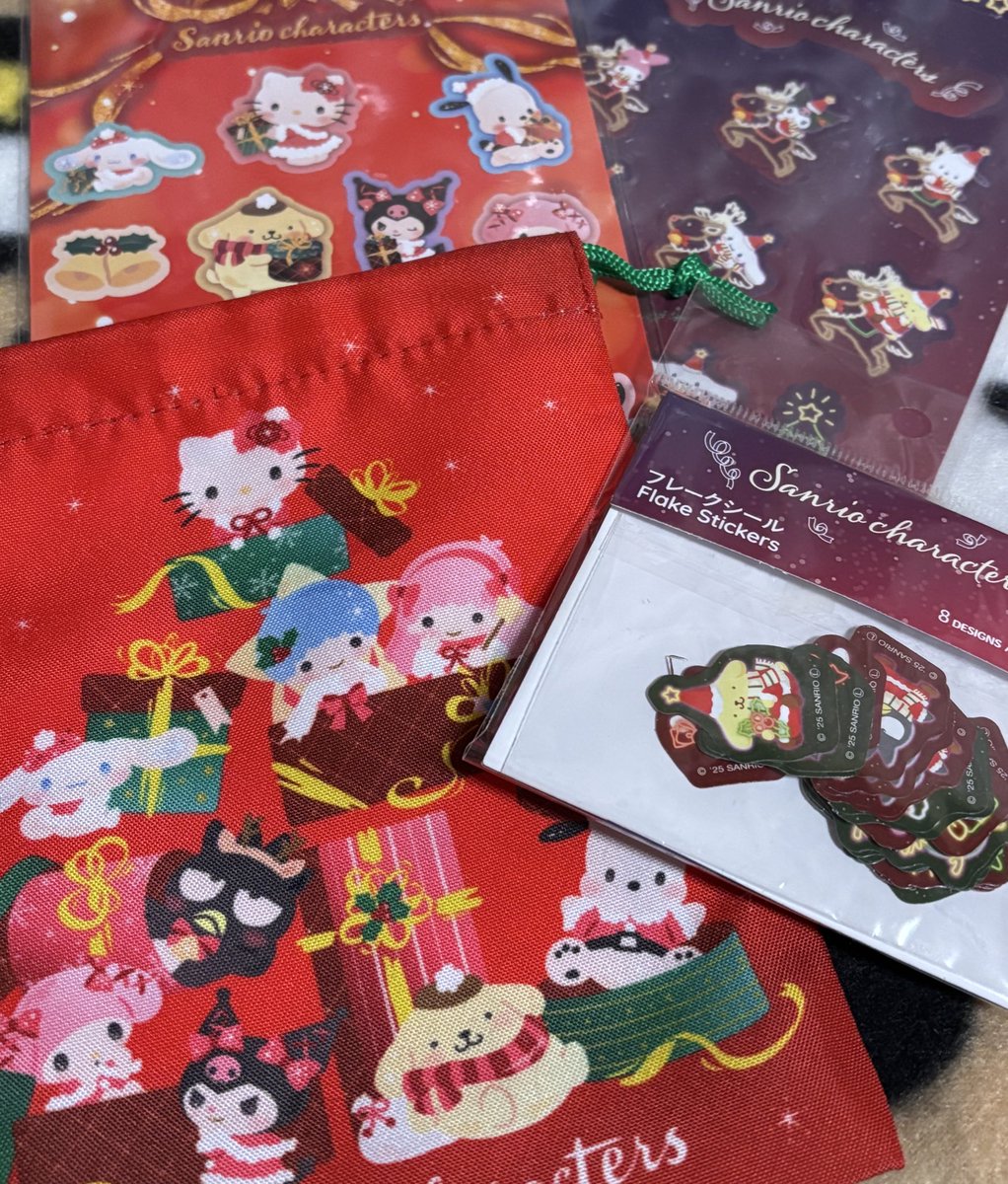 ダイソーのサンリオクリスマスやっとみつけたー🎄💕