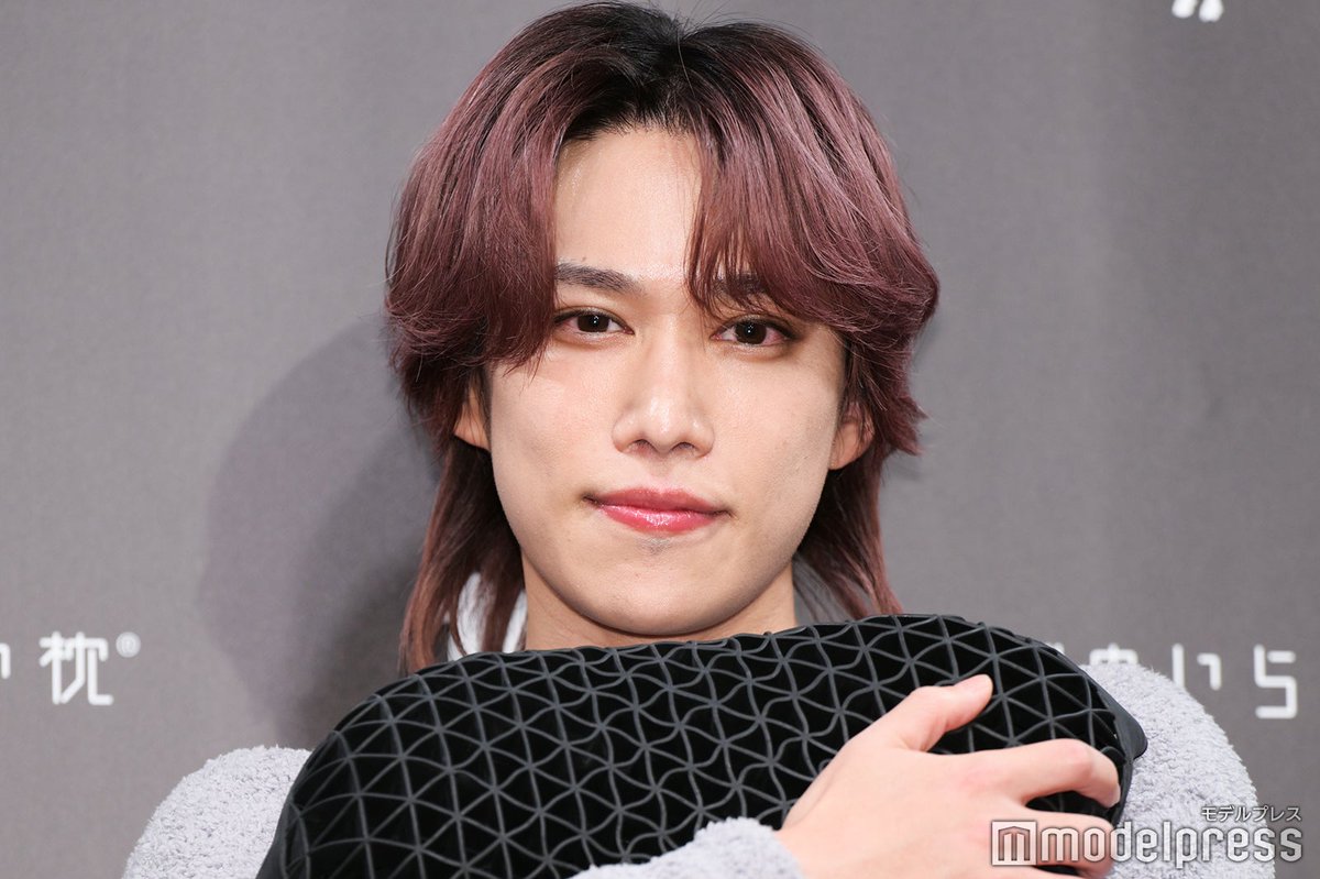 modelpress's tweet image. キスマイ千賀健永
最近見た“不思議な夢”告白💤
「火星人に日本食を勧めている夢を…」

気になる美容法は「東洋医学」

🔻写真・記事詳細
mdpr.jp/news/4683177

#KisMyFt2 #千賀健永