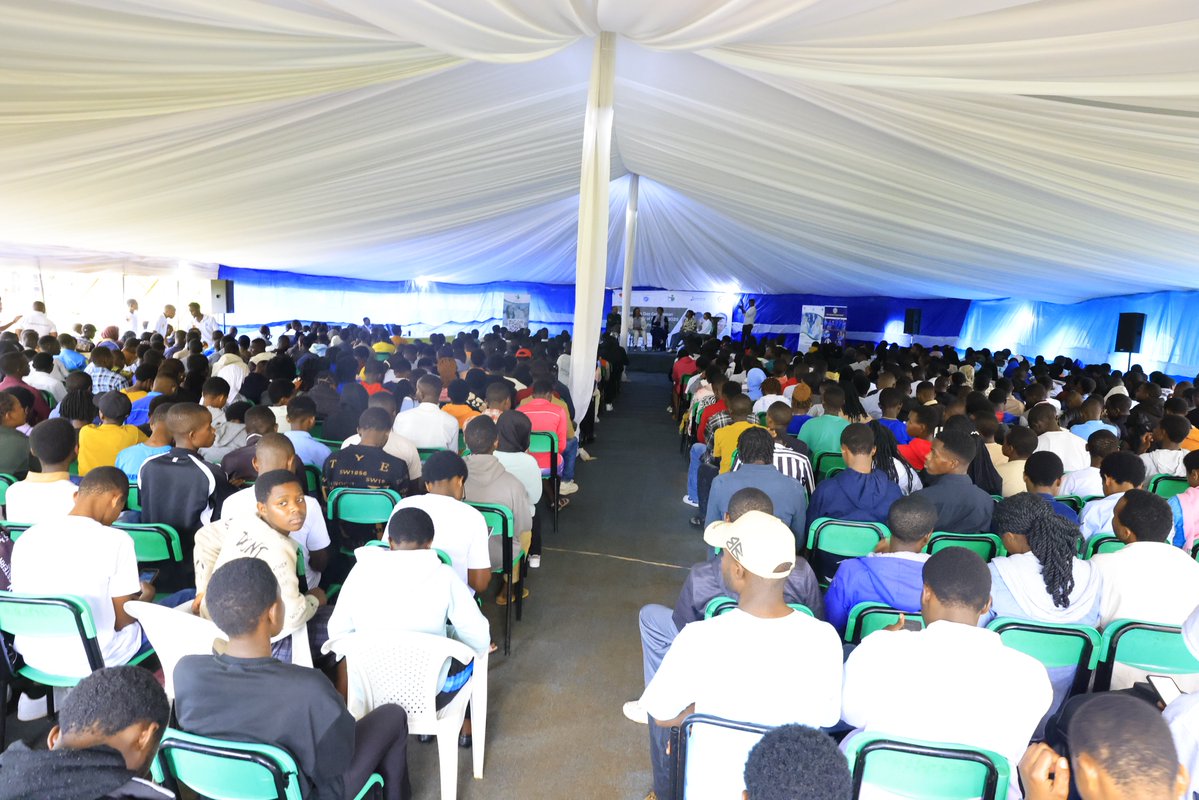 MCFScholarsUR's tweet image. Healthy relationships start within. When you invest in becoming your best self, you naturally attract the right friends.
Thank you panelists for the insightful discussions during the Mental Health Day celebration @UR_CoE yesterday. 
Theme “Healing Through Friendship.”